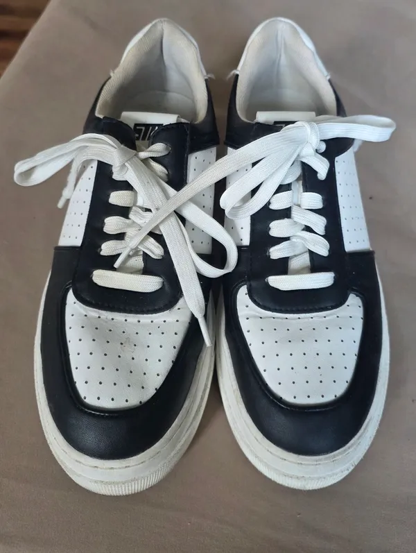 Steve Madden Ledge Leather platform sneakers black white colorblock design 8.5 - Image 2
