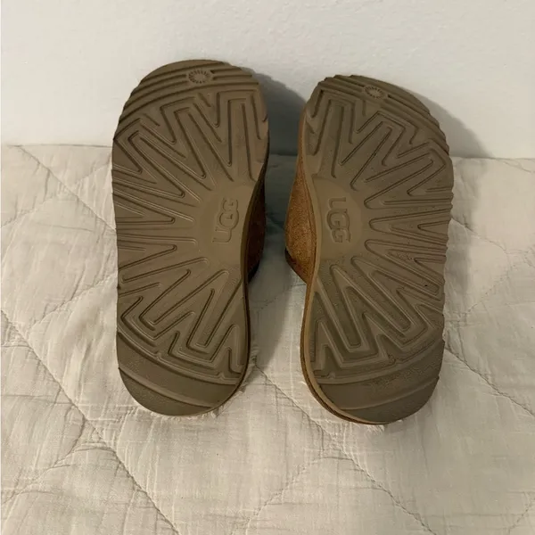 UGG Brown Slippers with Cream Lining - Image 5