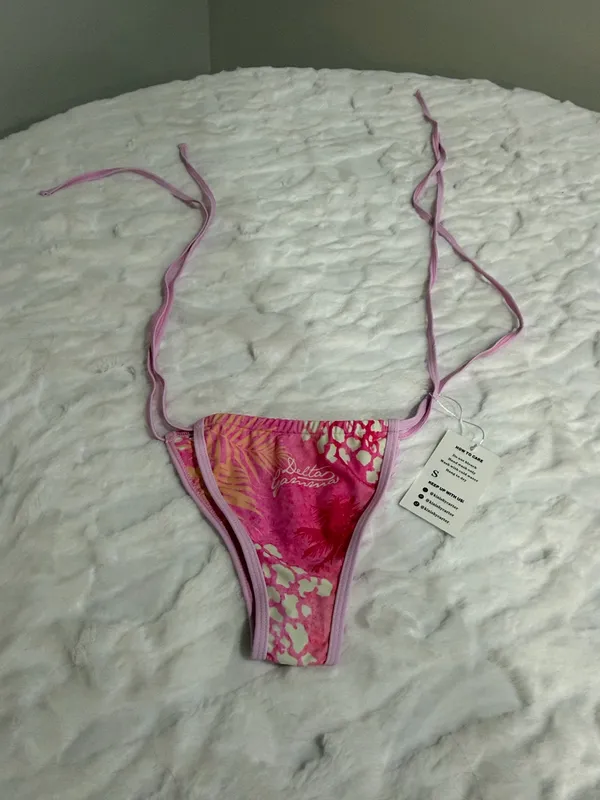 Kinis By Carter Tie Side Bikini Bottom Size Small . Pink - Image 7