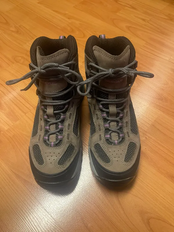 Vasque Women's Breeze 2.0 Gore-Tex Hiking Boots - Image 2