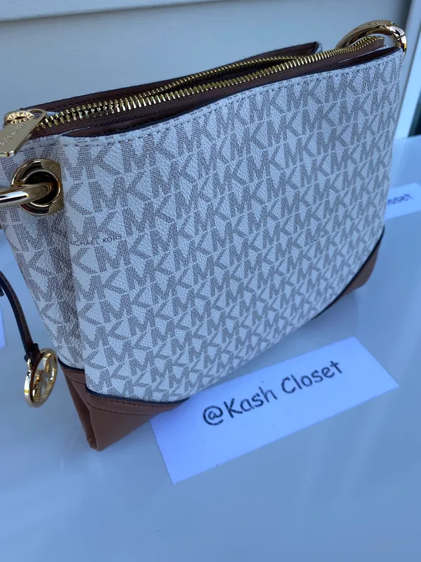 MK Nicole Large Triple Compartment Crossbody- Vanilla - Image 4