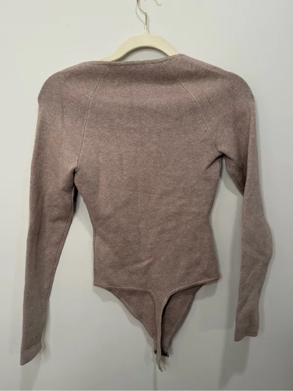 Abercrombie & Fitch Brown Knit Sweetheart Long Sleeve Bodysuit Size Small - Image 4