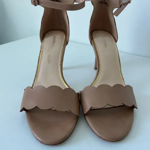 X-Appeal women’s Daire scalloped tan ankle strap‎ heels — size 10 - Image 2