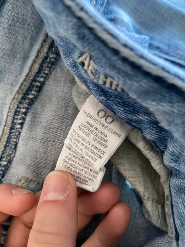 American Eagle Outfitters Jeans Ripped - Image 3