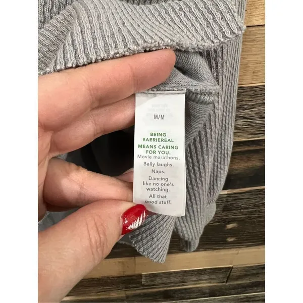 Aerie Downtime V-Neck Sweatshirt sz M - Image 6
