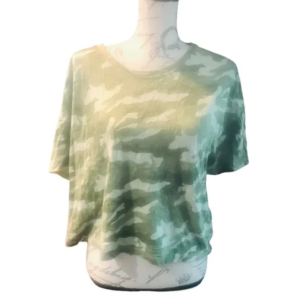 Old Navy Camouflage Crop Top Size XL - Image 2