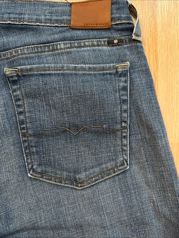 Lucky Brand Sienna Cigarette Jeans. Sz 14 - Image 4