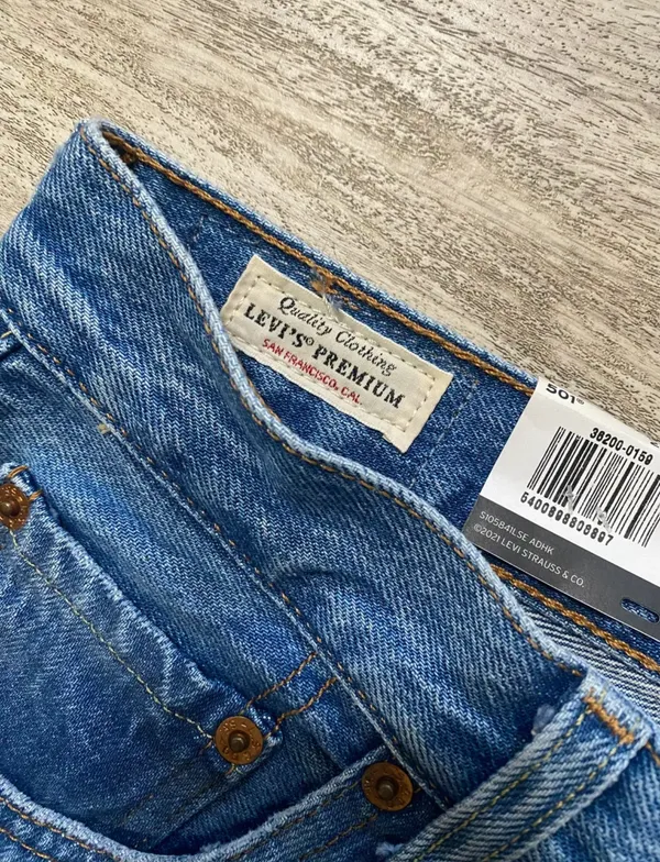 Levi’s Jeans 501 Cropped Original - Image 4