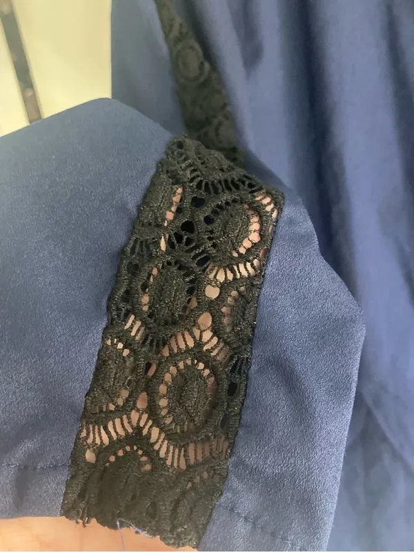 Noir navy blue blouse with black lace trim L - Image 4