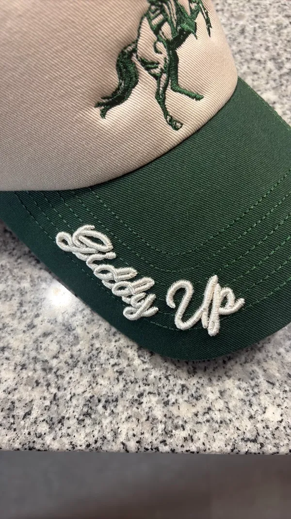 Trucker hat Green - Image 3