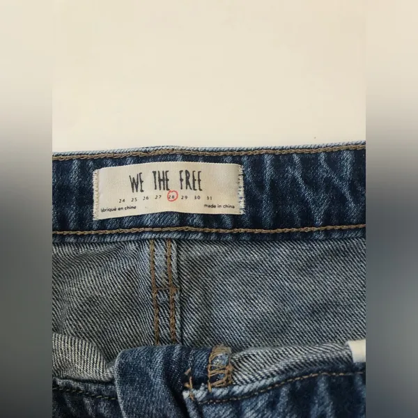 We The Free Denim Skirt Womens Size 28 Zipper Front Raw Hem Blue Medium Wash‎ - Image 2