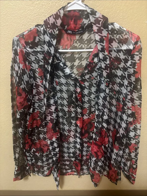 Zara Roses Print Houndstooth Semi-Sheer Blouse with Red Floral Print XS Floral - Image 2