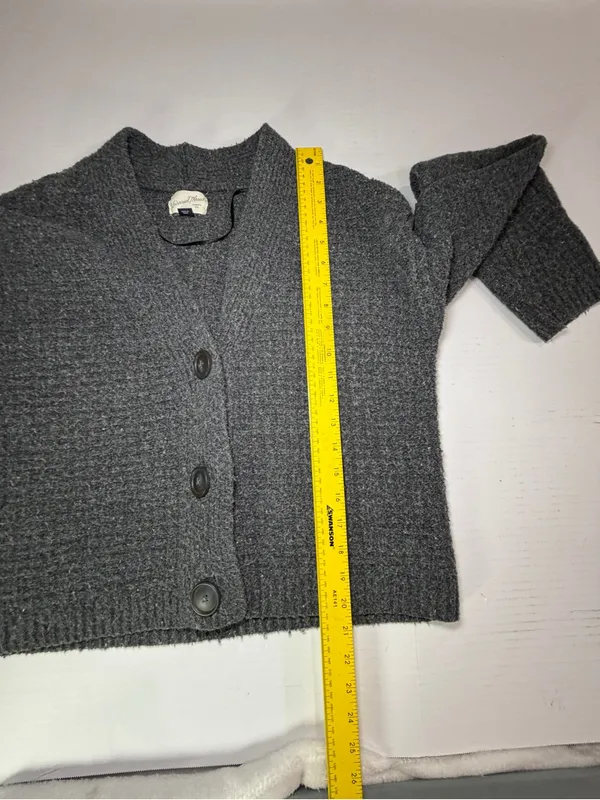Universal Thread Gray Textured V-Neck Button Cardigan - Image 5