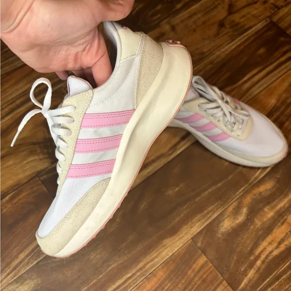 Adidas Women's Pink and Cream Sneakers - Image 7