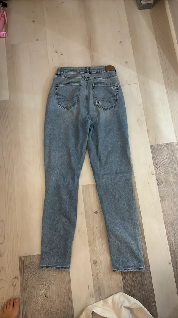 American Eagle Blue Ripped Jeans 6 Extra Long High Rise - Image 3
