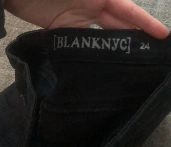 Blank NYC Black Denim Shorts - Image 4