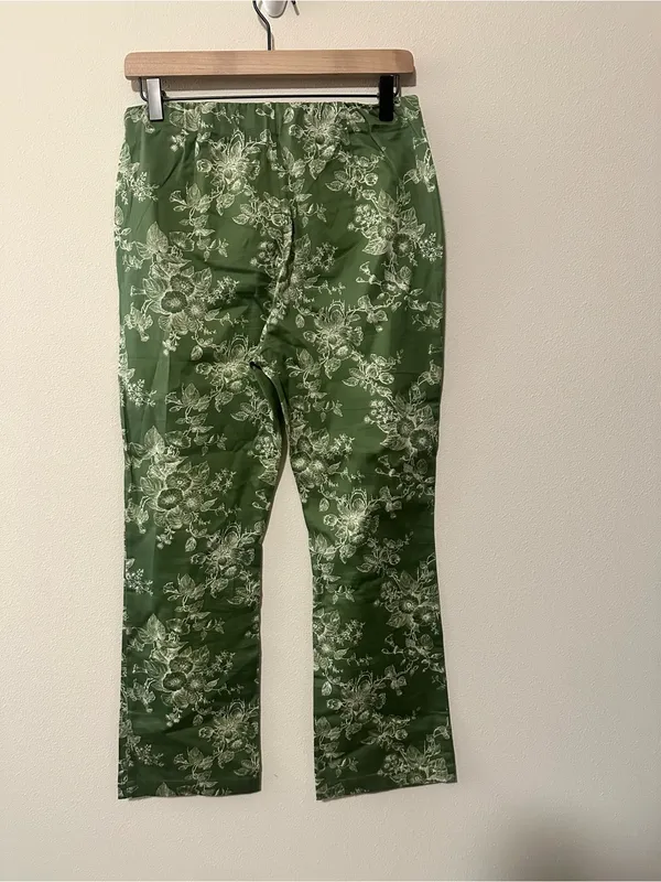 Tuckernuck Provence Toile Ashford Pants green floral size medium cotton blend - Image 11