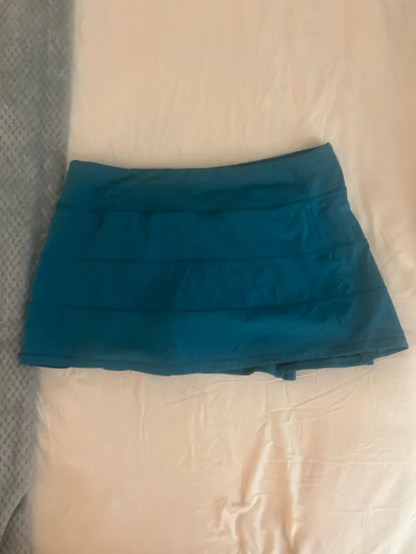 Lululemon Skirt - Image 4