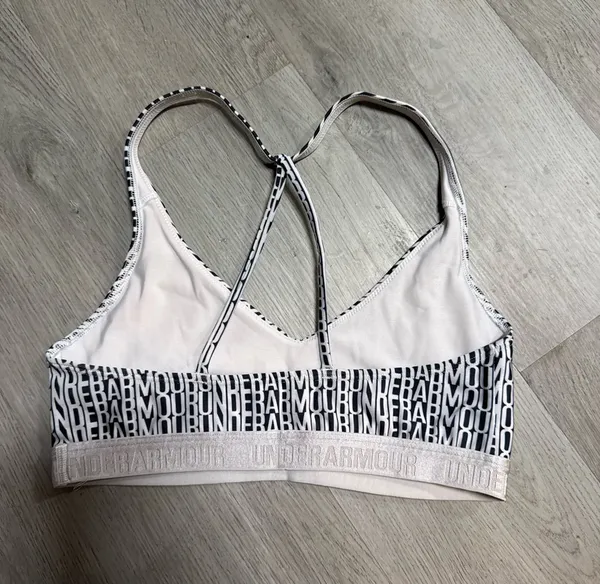 Under Armour sports bra - Image 3