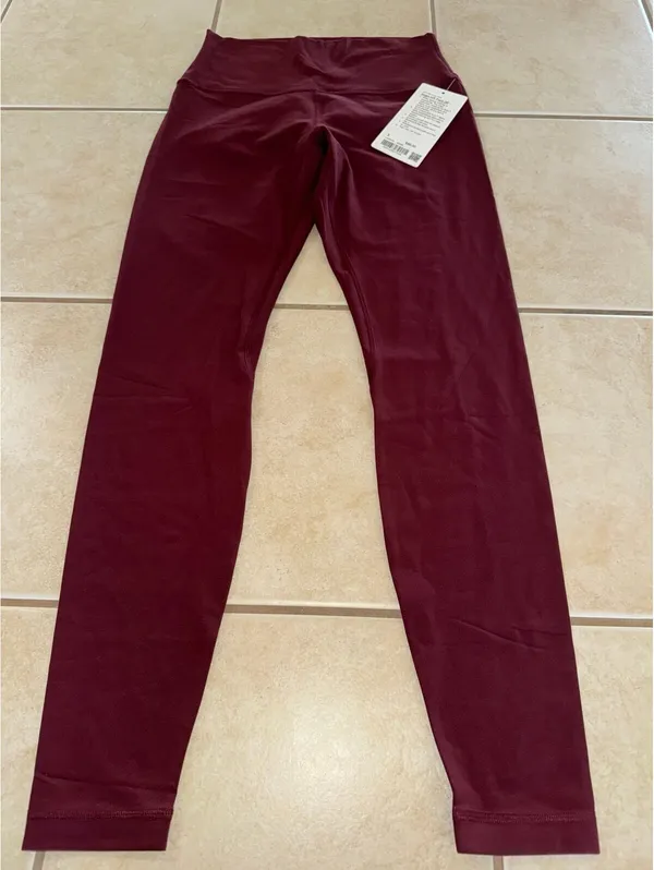 Lululemon Align High Rise 28” Red Merlot Size 8 NWT - Image 3