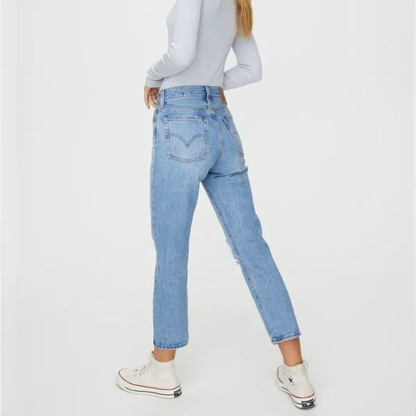 Levi’s Wedgie Straight Distressed Jeans‎ in Blue Size 25 - Image 2