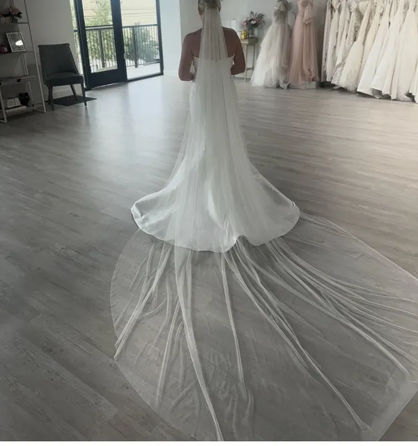 Estee Couture - V9 - Bridal - English Soft Tulle Veil Ivory - 125” - Image 3