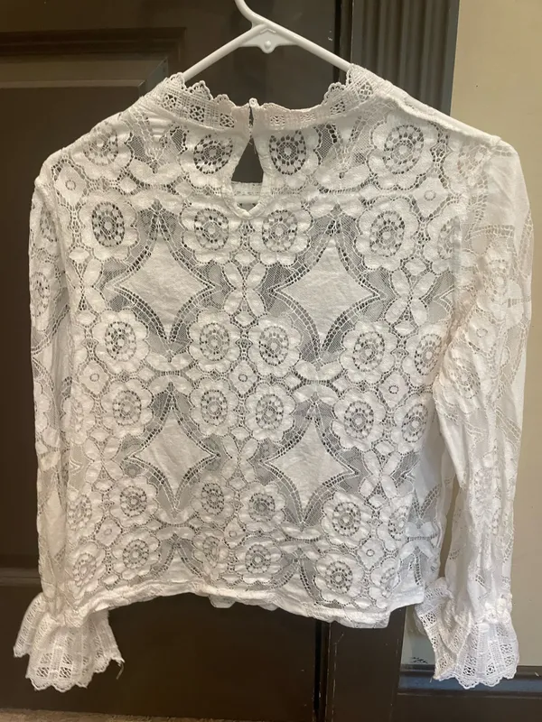 Zara woman see-through top size small - Image 2