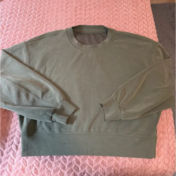 Lululemon Grey Sage Perfectly Oversized Cropped Crewneck Sweatshirt *Softstreme - Image 3