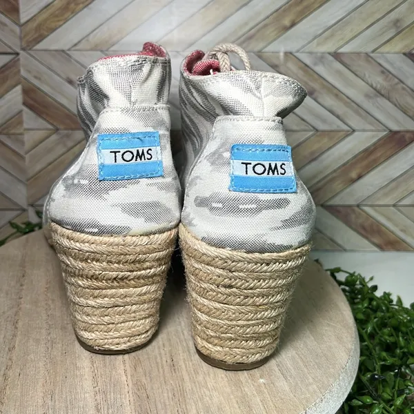 TOMS Ikat Desert Wedge Ankle Boots‎ Women 8 Gray and Cream Comfort Casual Boho - Image 3
