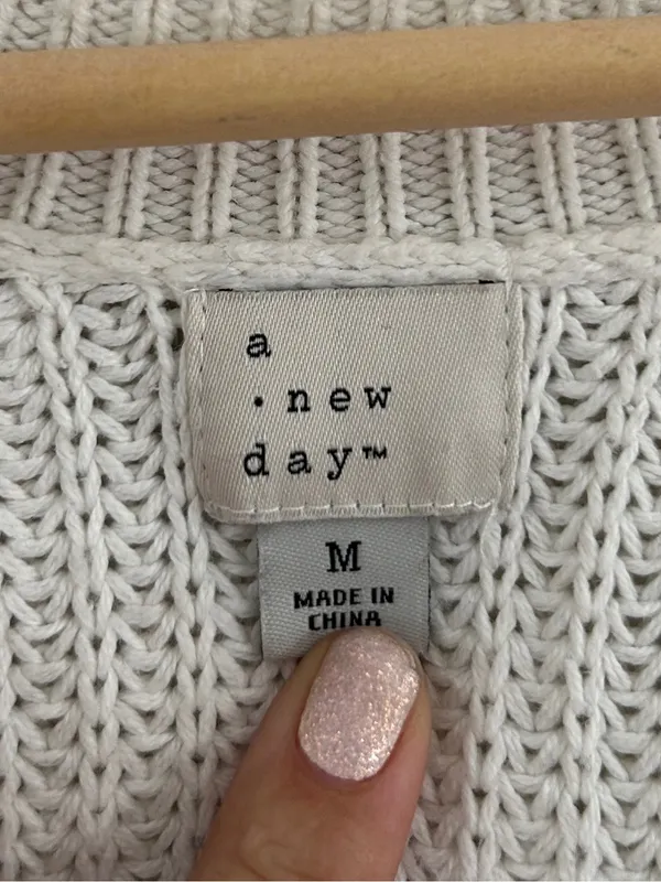 A New Dat Chunky White Cream Button-Front Knit Cardigan Neutral Casual Fall - Image 2