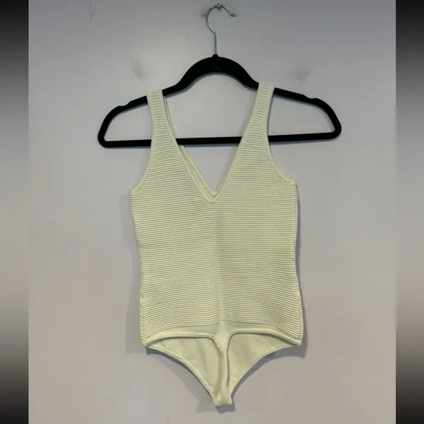 Abercrombie‎ and Fitch white ribbed knit bodysuit - Image 3