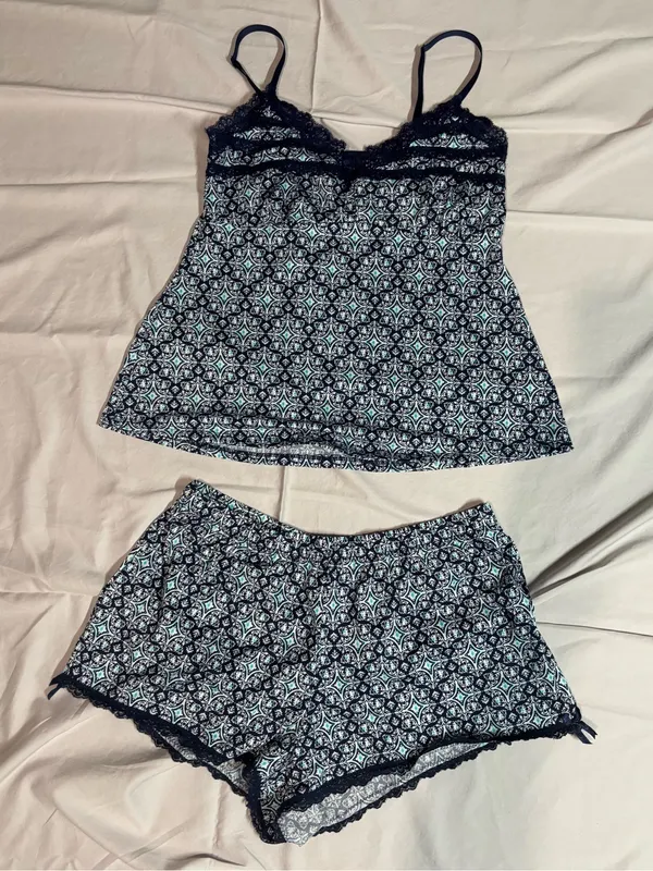 Laura Ashley 2-Piece Pajama Set | Women’s M | Lace Trim Cami & Shorts - Image 2