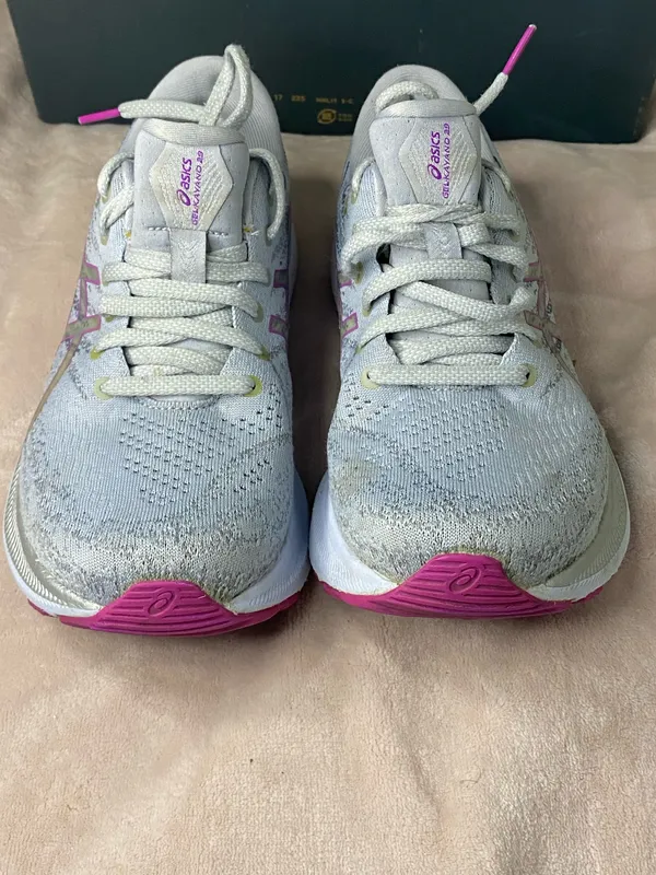 ASICS Gel-Kayano 29 Women's Running Shoes Size 8 - Image 2