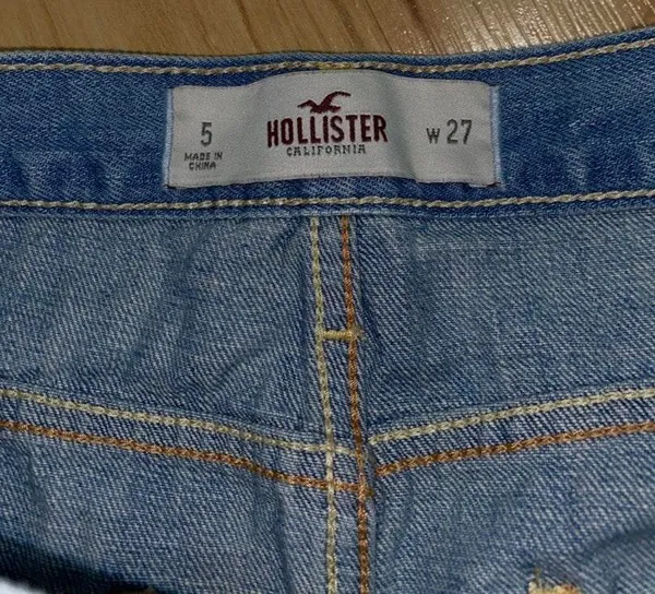 Hollister Jean Shorts - Image 3