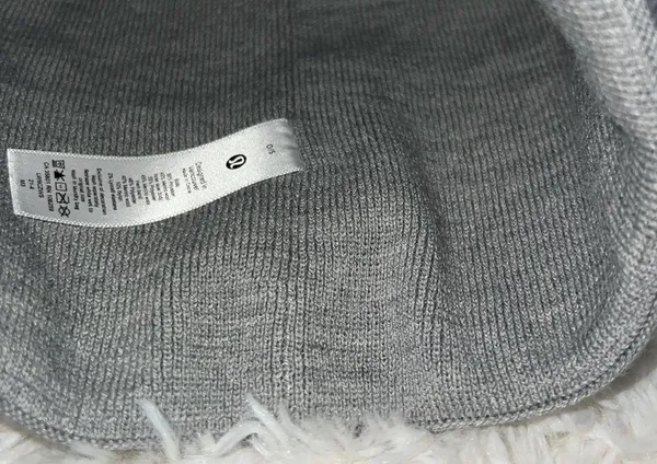 Lululemon Warm Revelations Beanie Color Rhino Grey / Highlighter Yellow OS NWT - Image 5