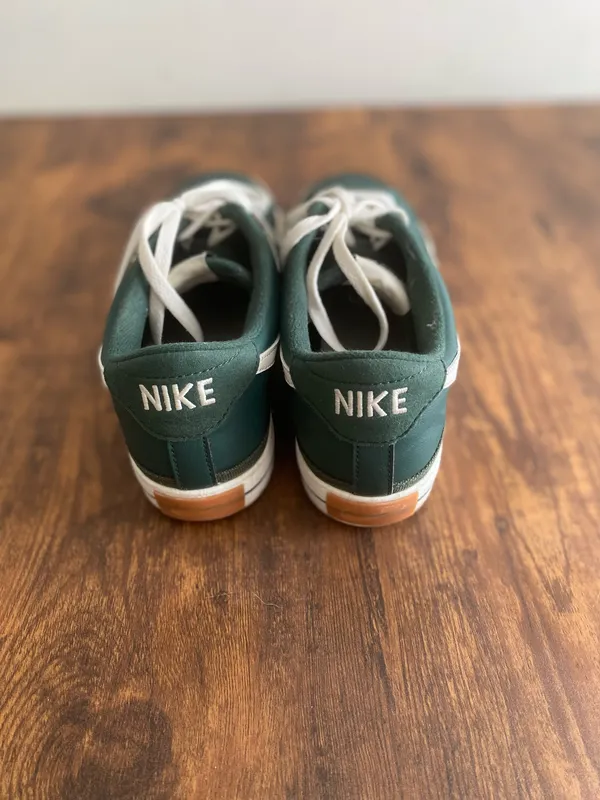 Nike Men's Dark Green and White Low-Top Sneakers - Image 6