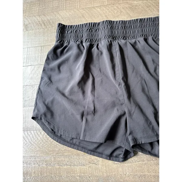 Crane Women's Black high-waisted‎ running shorts Size XL - Image 2