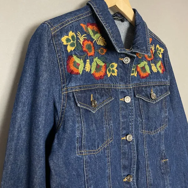 Embroidered Jean Jacket Autumn Colors Dark Wash Denim Women Size‎ Small Fall - Image 13