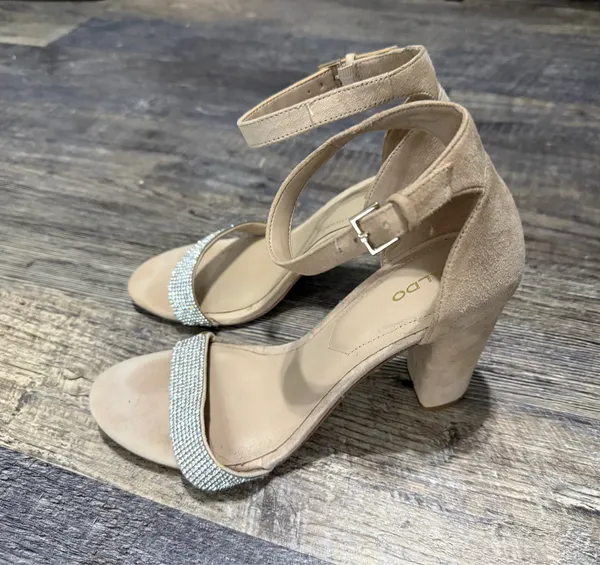 3.5 inch Aldo heels - Image 3