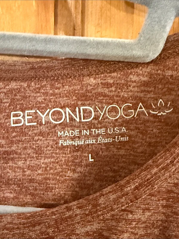 Beyond yoga all about it split back yoga tank size large . - Image 2