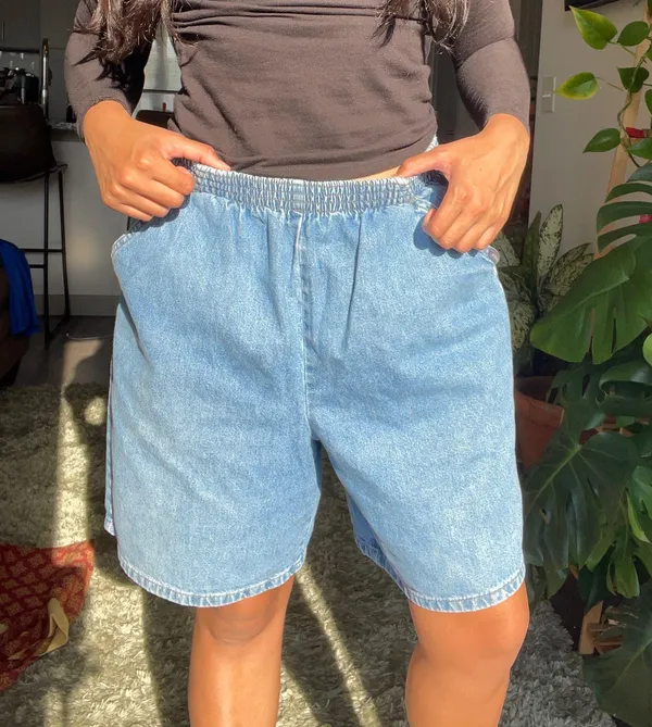 Vintage 90s Shorts Size 32 - Image 3