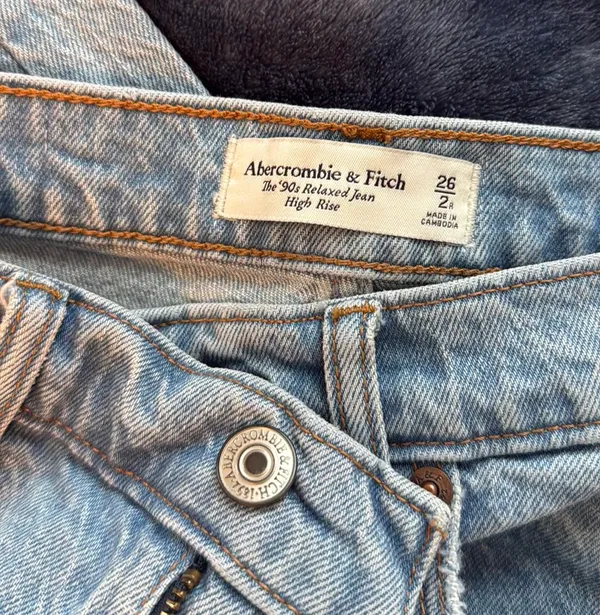 90’s Relaxed Jean - Image 3