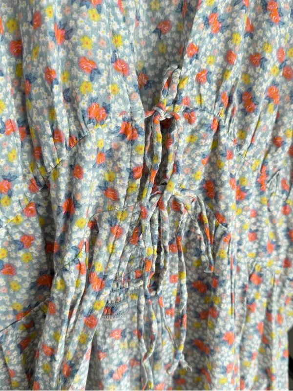 American Eagle Floral Tie Cover Up Top - Image 3