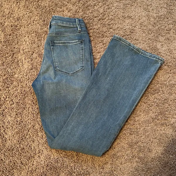 Good American ‼️ Good Flare Jeans‼️ - Image 2