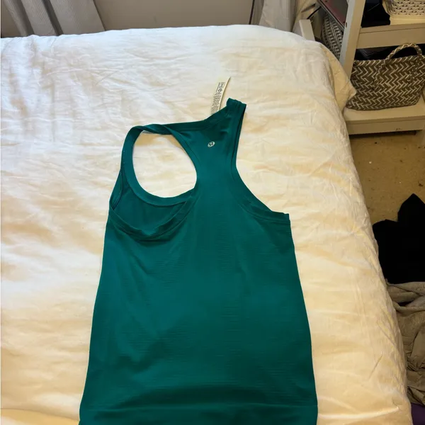 NWOT lululemon athletica Teal Tank Top - Image 2