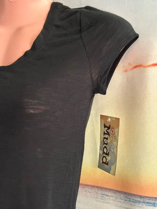 Mudd Women’s Everyday Black Scoop Neck Short Sleeve Tee SM NWT - Image 3