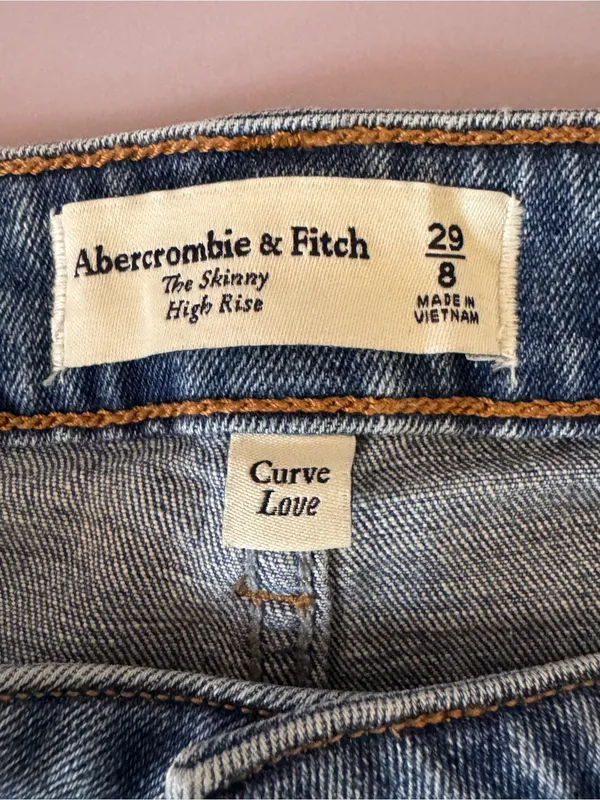 Abercrombie‎ Curve Love High Rise Skinny Jeans Raw Hem Size 8/29 - Image 2