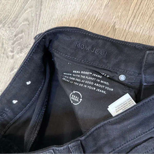•AMERICAN EAGLE• DISTRESSED MOM JEANS - Image 7