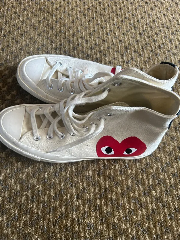 Commes Des Garçon Play Converse Chuck Classic Cream Canvas High-Top Sneakers - Image 7