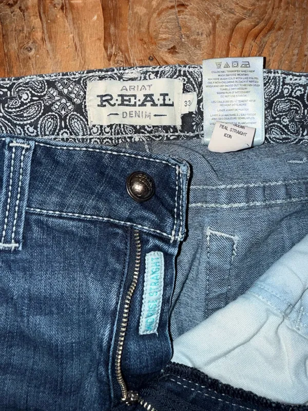 Ariat Jeans Bootcut Women’s Mid-Rise straight 33S - Image 2